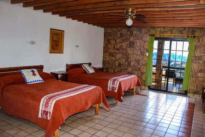 Hotel Divisadero Barrancas