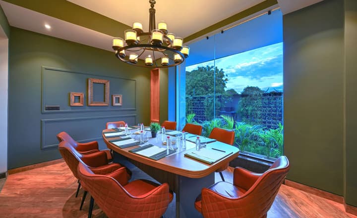 Royale Sarovar Portico Agra