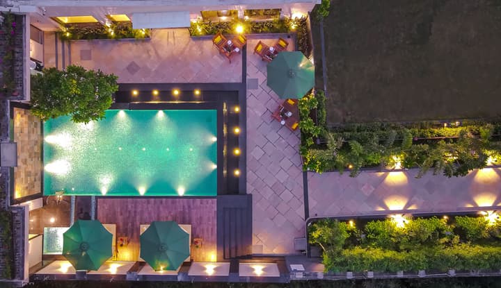 Royale Sarovar Portico Agra