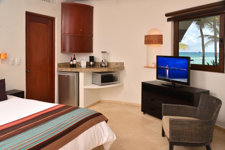 Playa Palms Beach Hotel