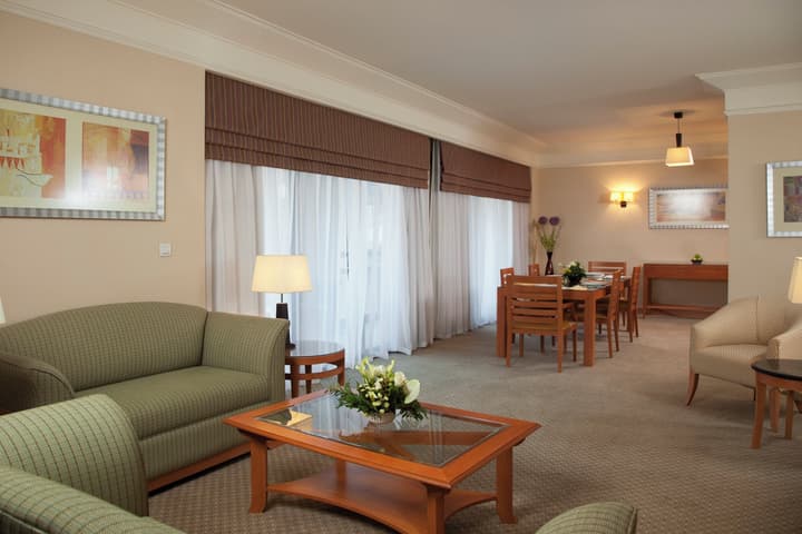 Holiday Inn Cairo Citystars by IHG