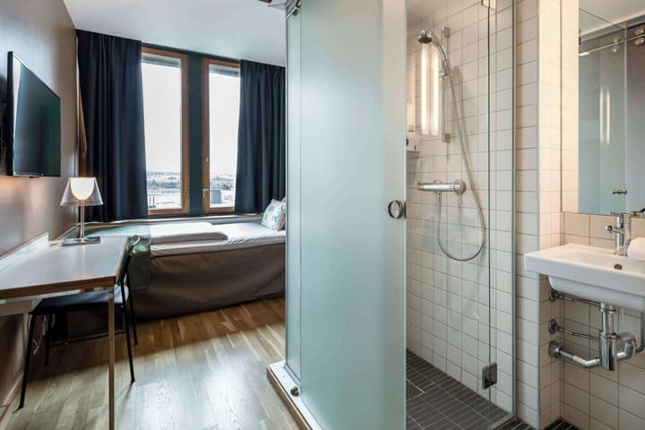 Quality Hotel 33