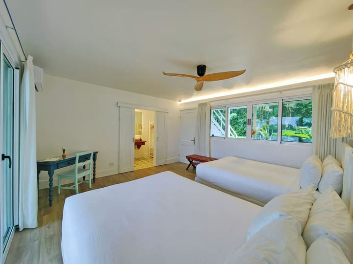 Tortuga Lodge