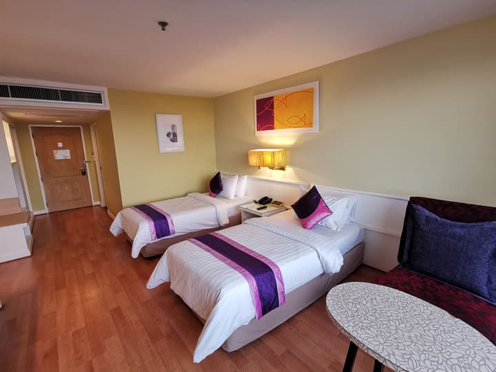 Tongtara Riverview Hotel