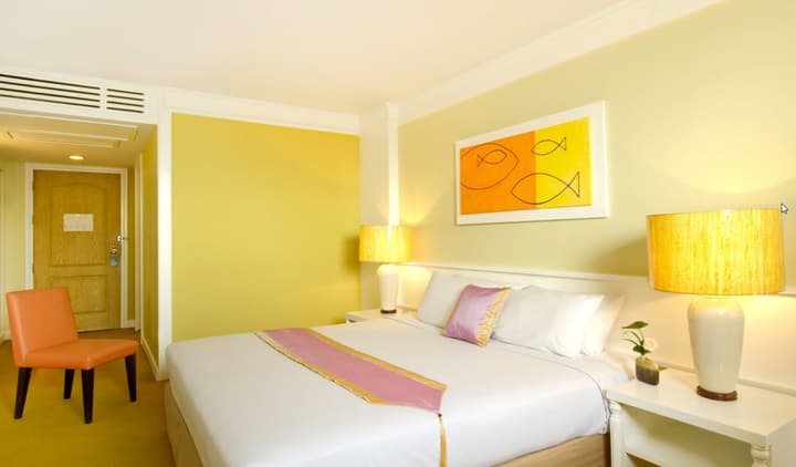 Tongtara Riverview Hotel