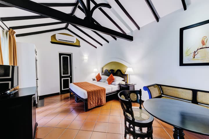 Cinnamon Lodge