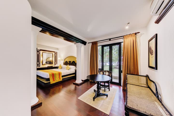 Cinnamon Lodge