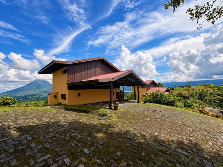 Hotel Arenal Lodge