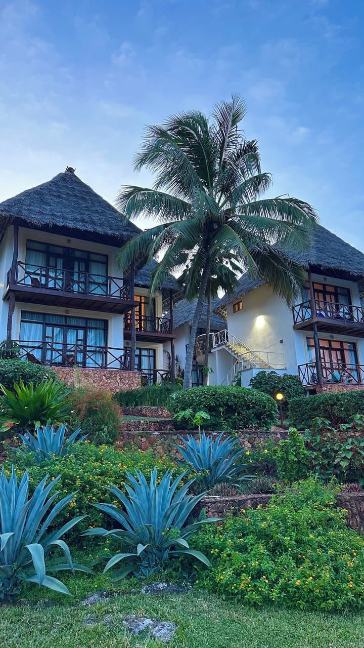 Sultan Sands Island Resort & Spa