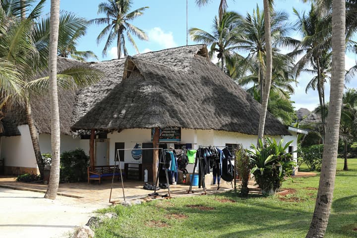 Sultan Sands Island Resort & Spa