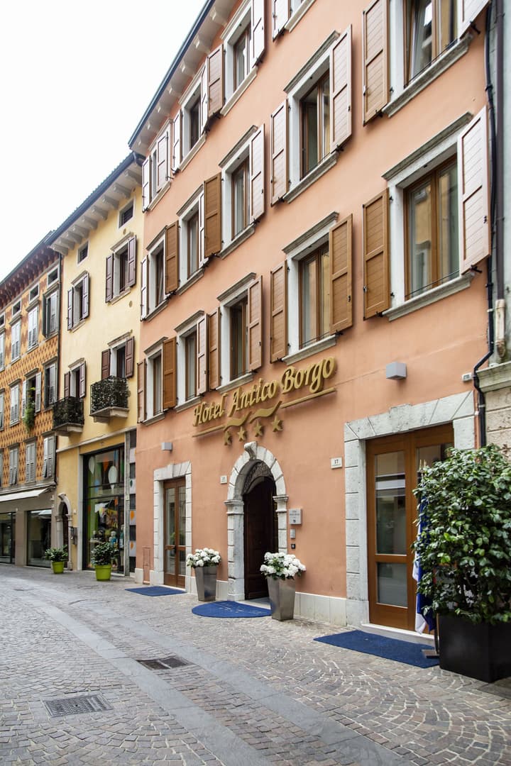 Hotel Antico Borgo