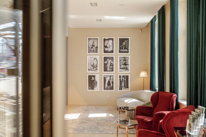 Opera Hotel