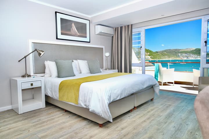 Simon's Town Quayside Hotel