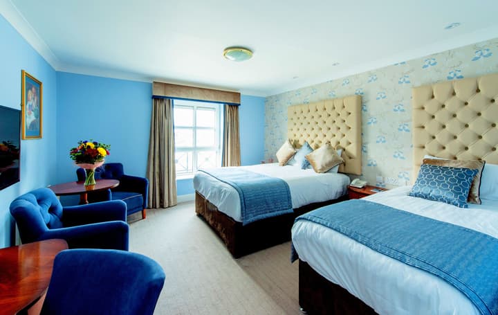 Dromhall Hotel