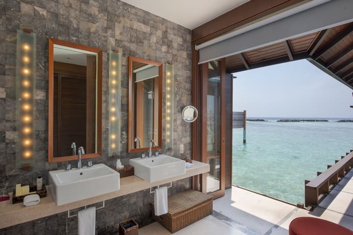 Villa Nautica Paradise Island Resort