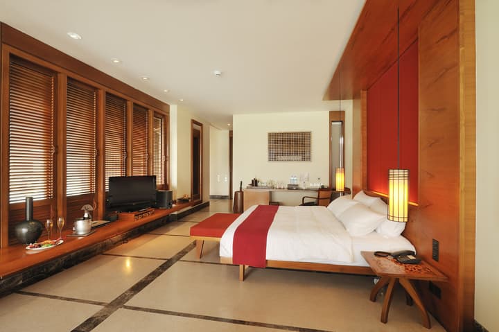 Villa Nautica Paradise Island Resort