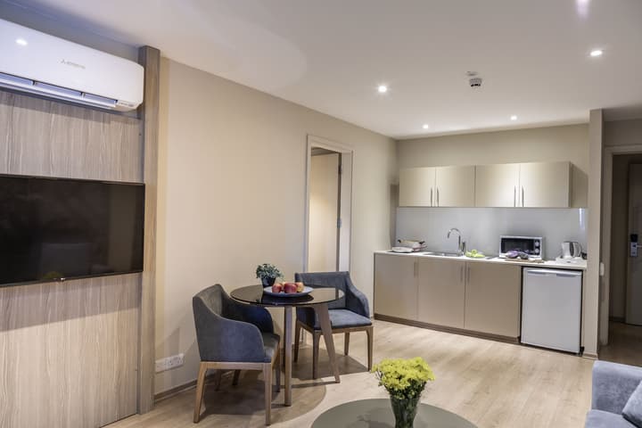 Almond Business Hotel