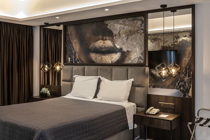 Almond Business Hotel