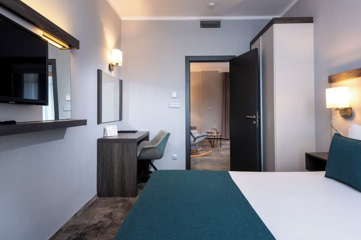 Best Western Plus Premium Inn