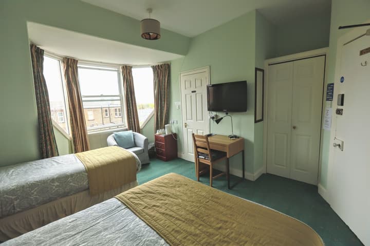Airdenair Guest House