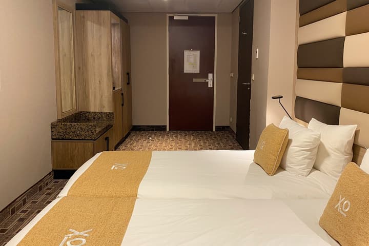 XO Hotels Blue Square