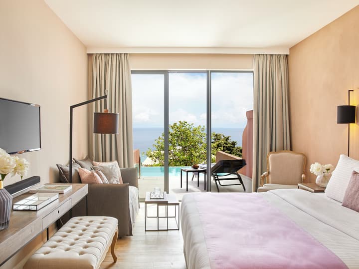 Nido, Mar-Bella Collection