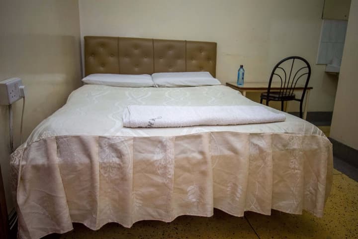 Seldom Hotel
