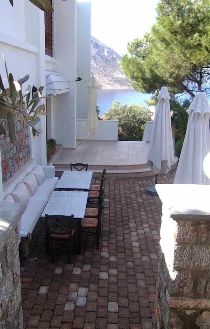 Oasis Hotel