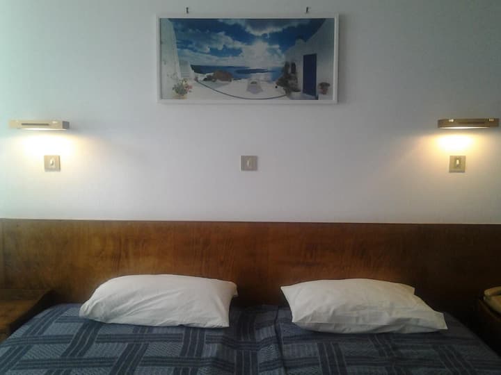 Oasis Hotel