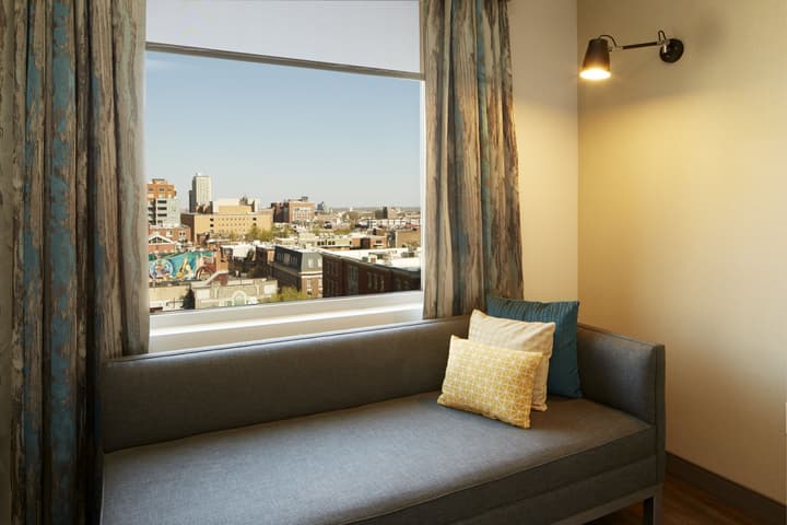 Cambria Hotel Philadelphia Downtown - Center City