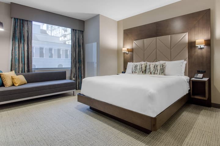 Cambria Hotel Philadelphia Downtown - Center City