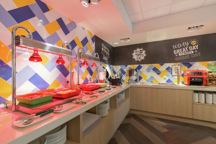 Hampton by Hilton Antwerp Central Station