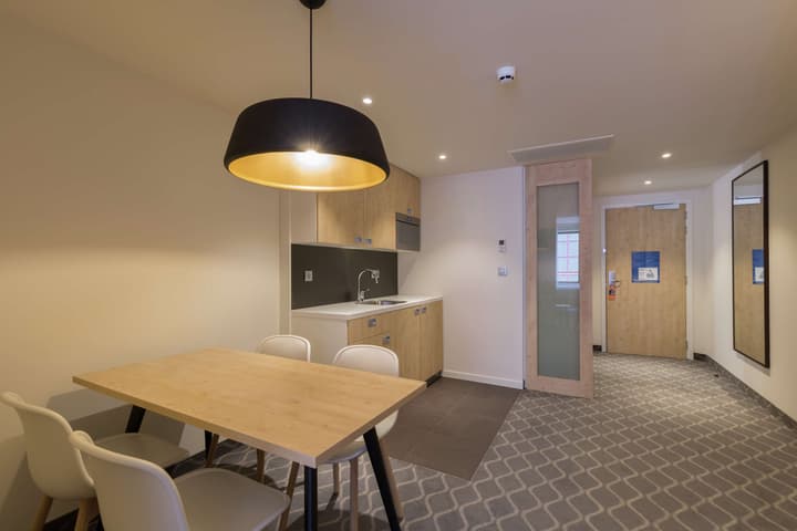 Hampton by Hilton Antwerp Central Station