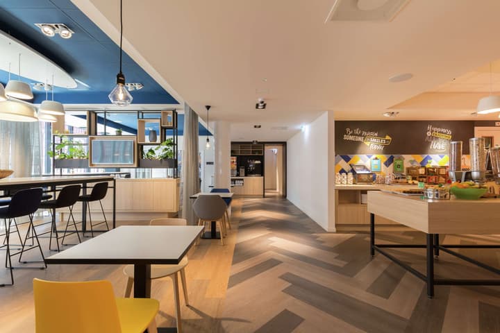 Hampton by Hilton Antwerp Central Station
