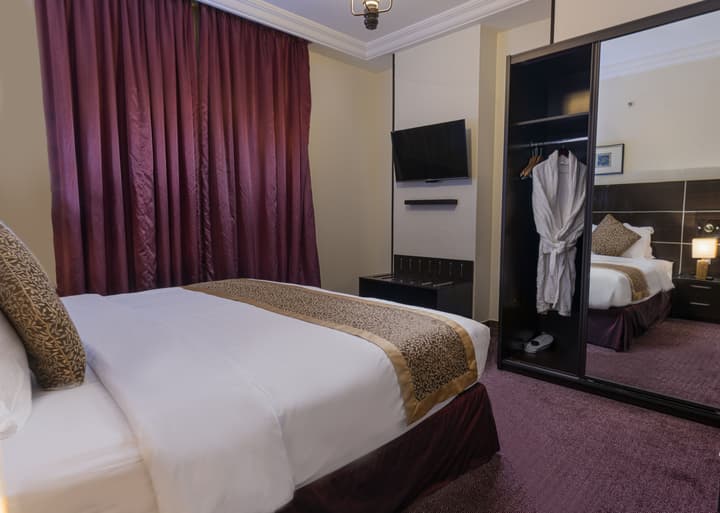 Platinum Seventy Serviced Apartments
