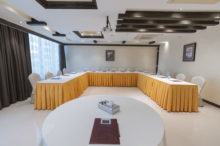 Platinum Seventy Serviced Apartments