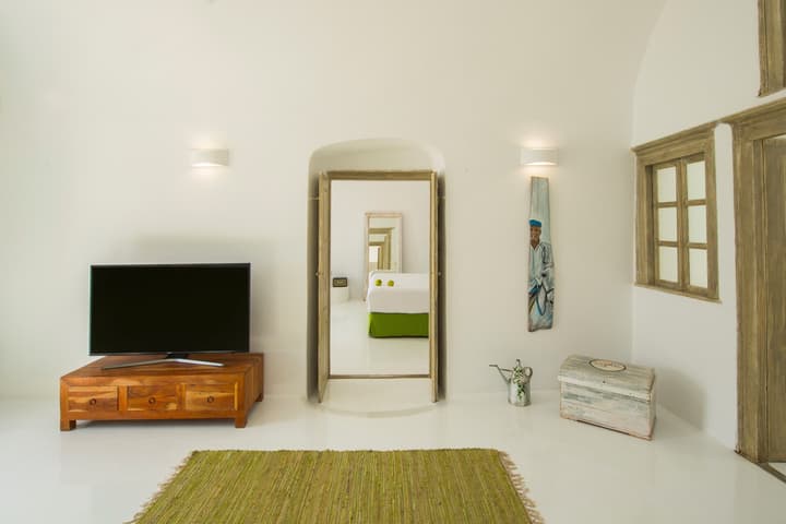 Nano Oia Villas