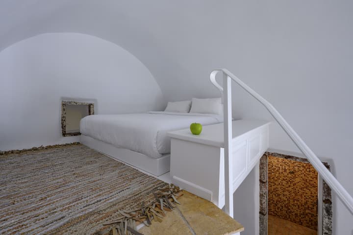 Nano Oia Villas
