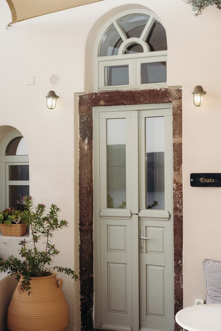 Nano Oia Villas