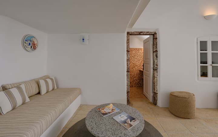 Nano Oia Villas