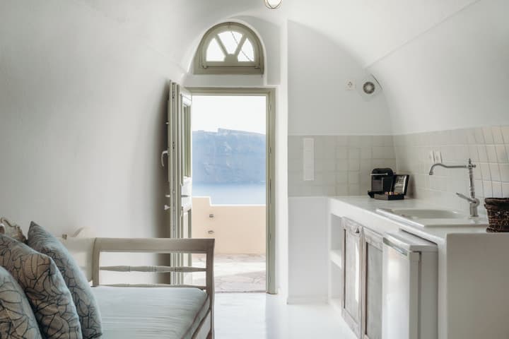 Nano Oia Villas