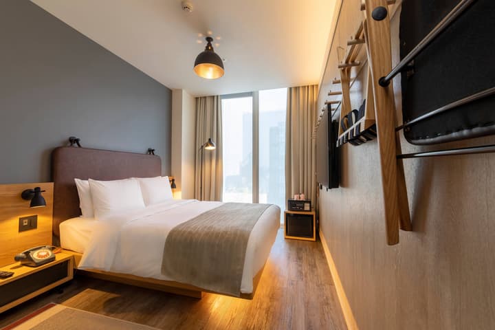 Moxy Osaka Honmachi