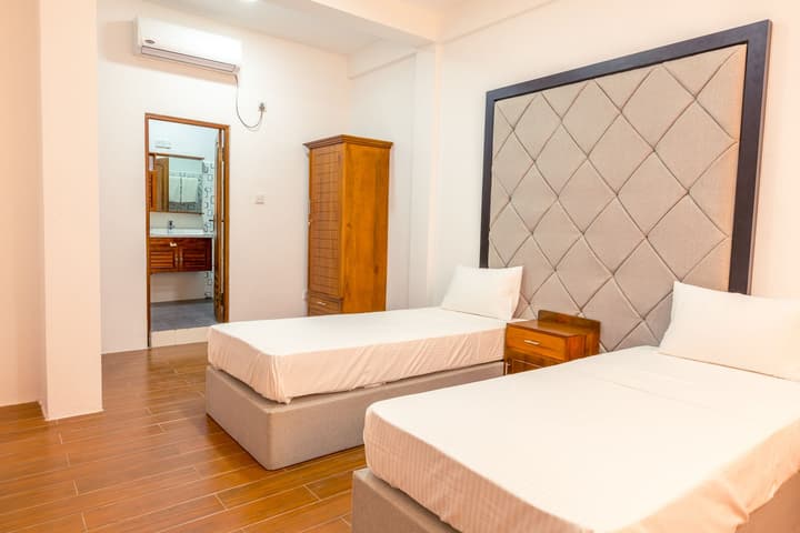 Metro Port City Hotel