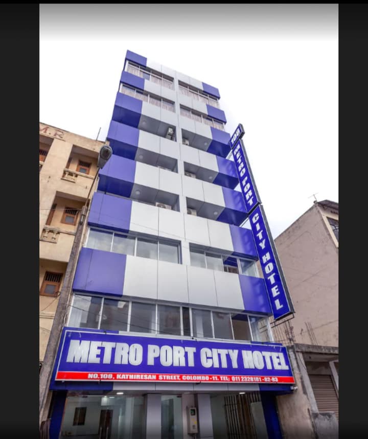 Metro Port City Hotel
