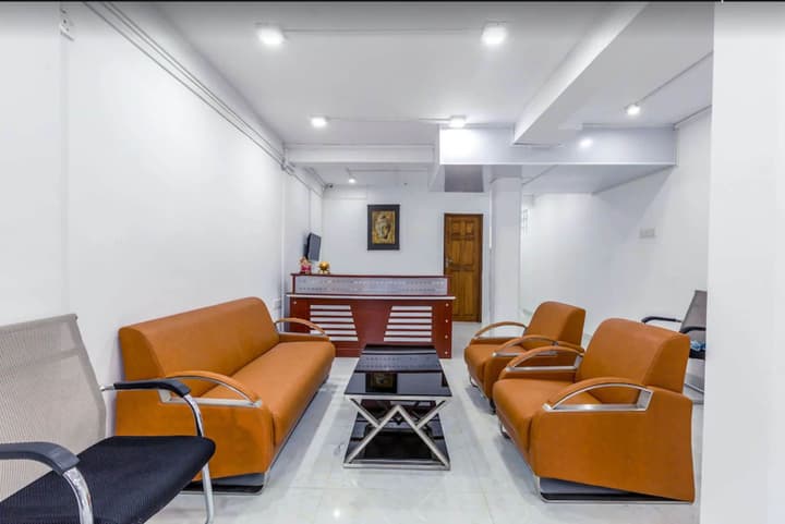 Metro Port City Hotel
