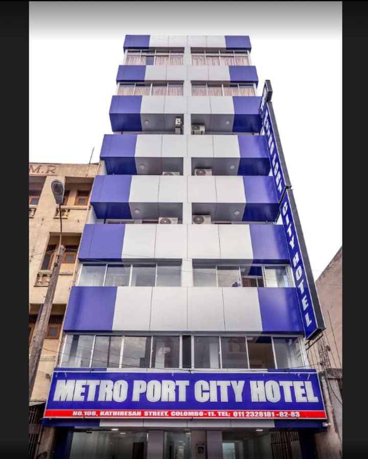 Metro Port City Hotel