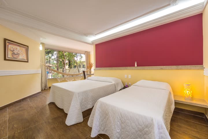 Floral Inn Family Hotel