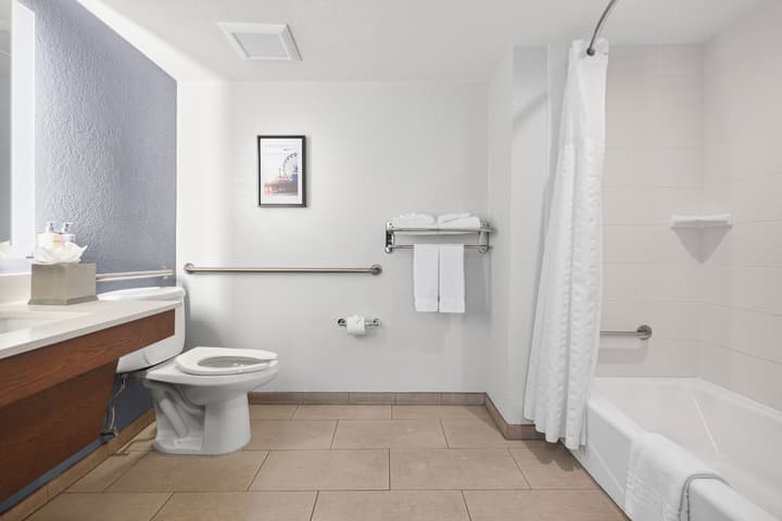 Gateway Hotel Santa Monica