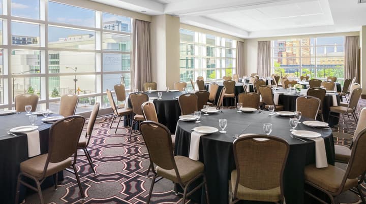 Home2 Suites by Hilton Chicago McCormick Place