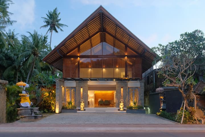 Sagara Candidasa by AHM